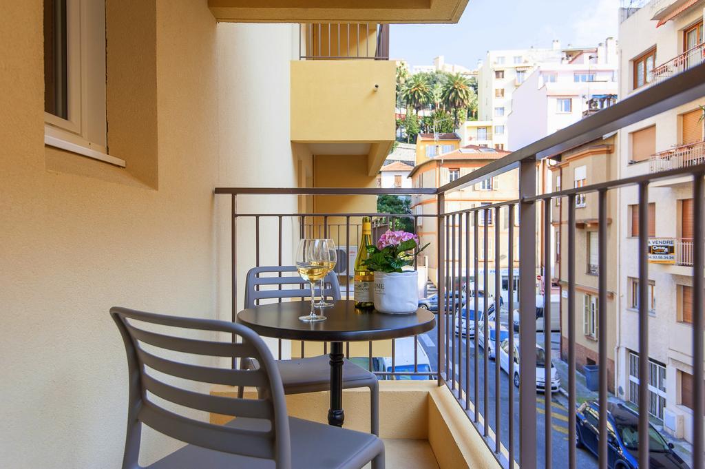 Villa Serafina Apartements Nizza Szoba fotó